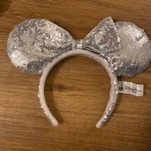 Disney parks Minnie ears